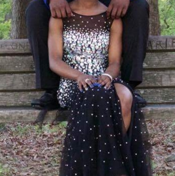 Prom Dress - Picture 4 of 6